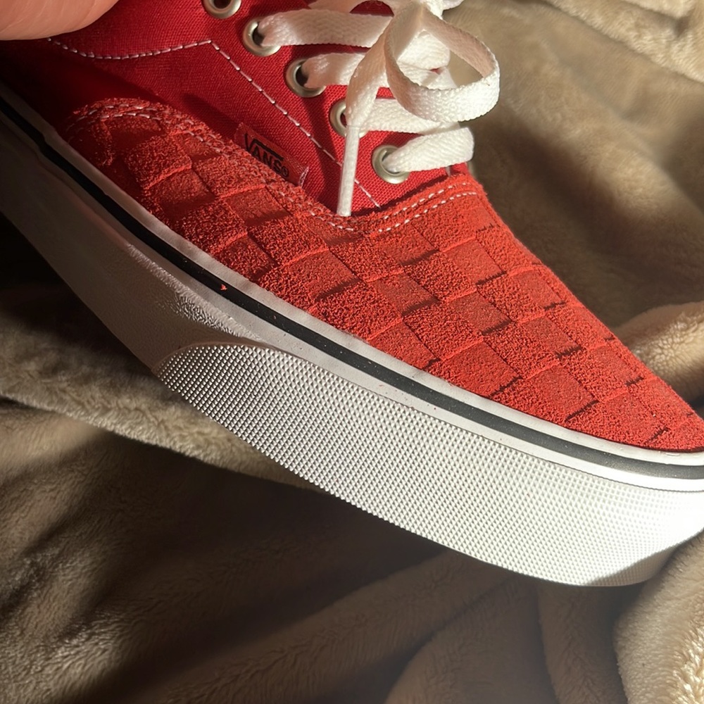Vans - Picture 3 of 5